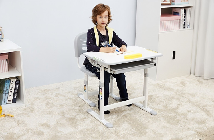 ست میز و صندلی آموزشی مهد و کودک3