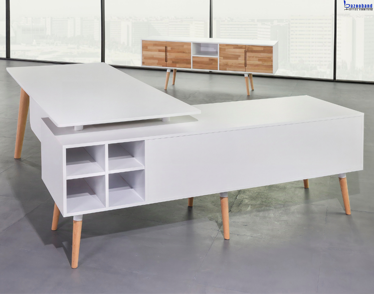 میز مدیریت مدرن با پایه های چوبی کد 1004